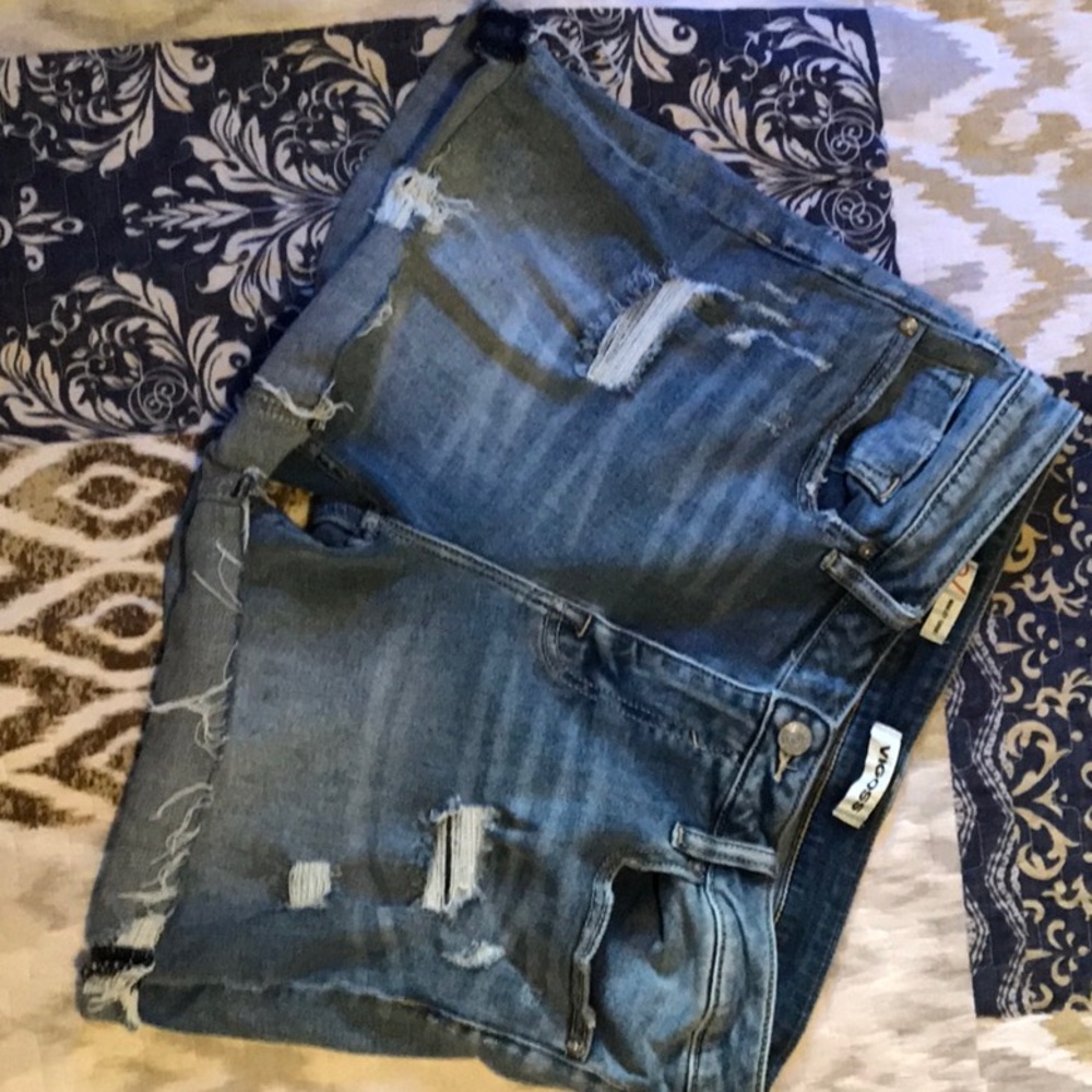 Vigoss Marley cuffed shorts size 30
